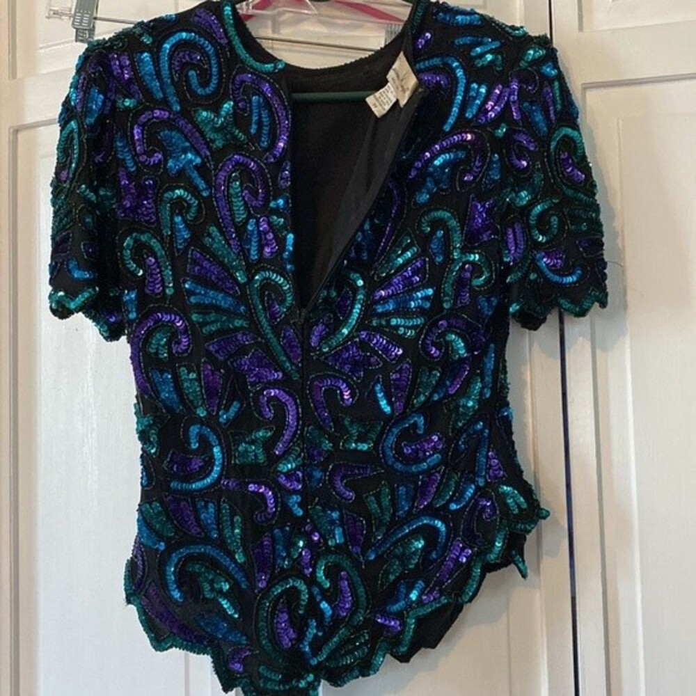 100% silk vintage Laurence Kazar sequins party top!  Size Petite Small - Picture 7 of 10